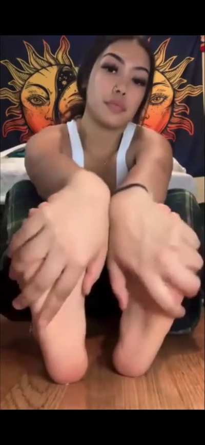 teen feet