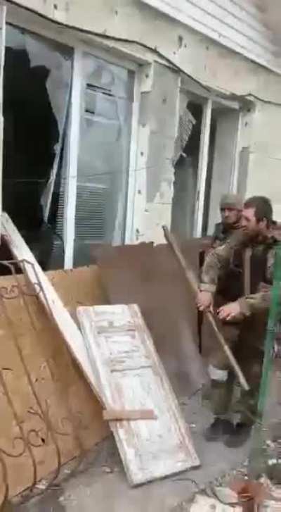 Chechens fighting in Mariupol, April 4th.