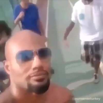 😀😐