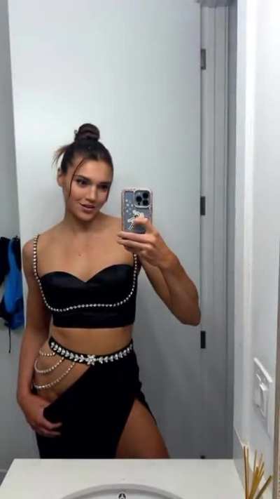 Her body 🤤