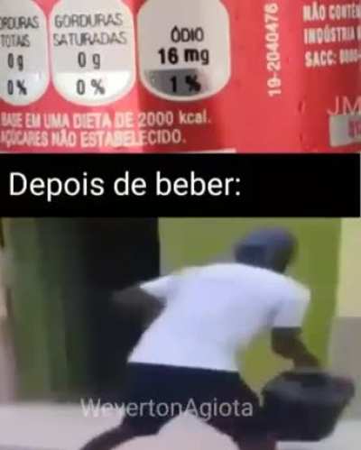 créditos á @shitimpostando do instagram