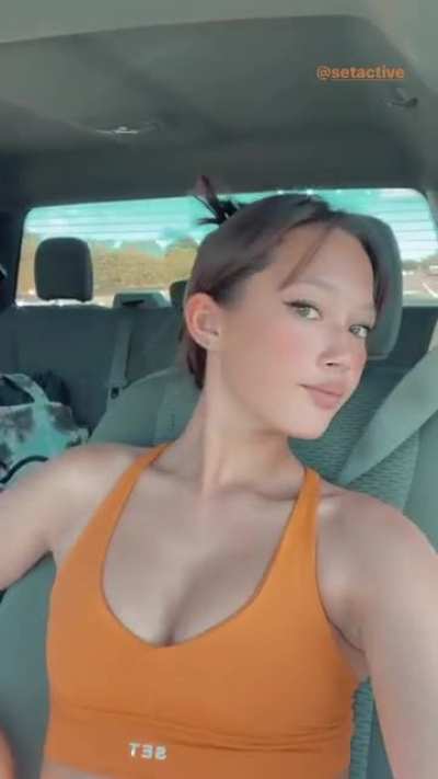 Lily Chee 🧡