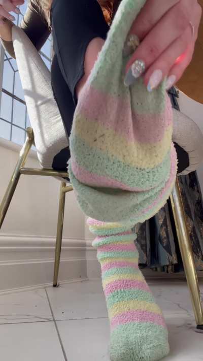 These filthy fuzzy socks your new GF now 😈 you’re welcome 🧦🧎🏻‍➡<wbr>️
