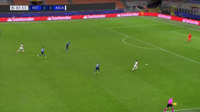 Florian Neuhaus (Gladbach) incredible 60-yard assist
