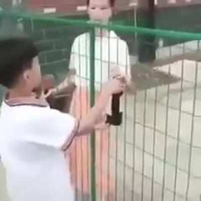 Hold it