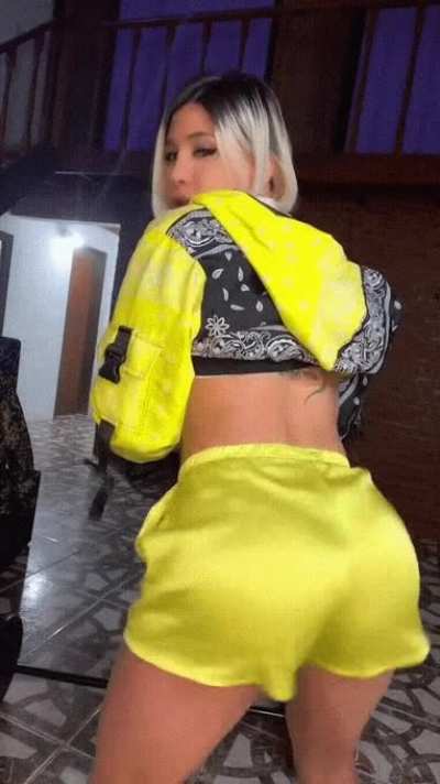 brian paz 💛🖤💛 sexy sexy boy 💍💍💍