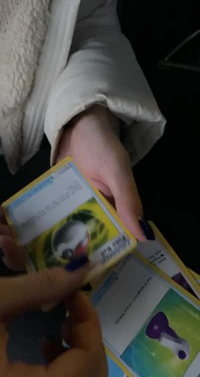 Thought y’all should see my reaction to my girl pulling the card I’ve been chasing for months!