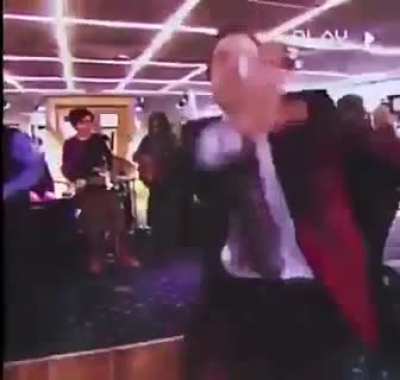 everytime toxin-vildhjarta comes on