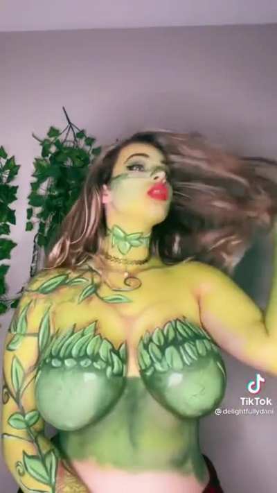 🎨