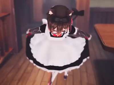 Roboco: おかえりなさいませご主人様 ❤️ Me: