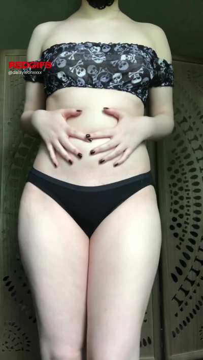Goth babe gives you jerk off instructions