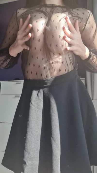 Do you think I'd get lots of stares in this outfit? Drop