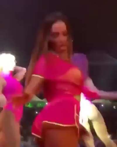 Anitta😏