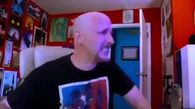 El Dylan explicando porque un meme esta quemado