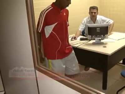 O cara se cagou KKKKKKKKKKKKK