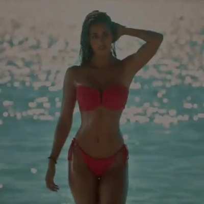 She is so fucking hot!!!