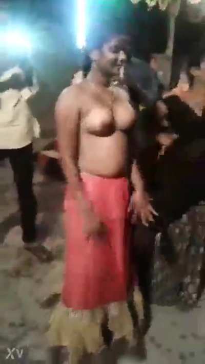 gao ki gareeb aurte har sunday humari party mai aise entertain krti hai indian nsfw sub