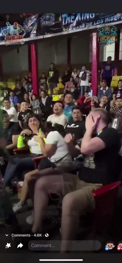 Female wrestler slaps the diddly-dog-shit out of fan for smacking her butt