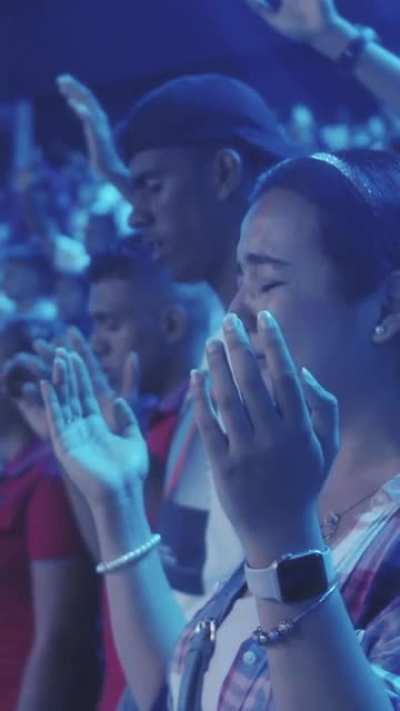 Sob medida pros amigos e familiares conservadores que se importam com essas coisas