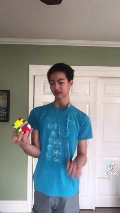 Man recites pi, solves a Rubik’s cube, and juggles at the same time