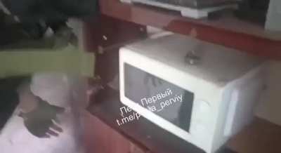 Ru POV - Russians making fun of Ukraine propaganda