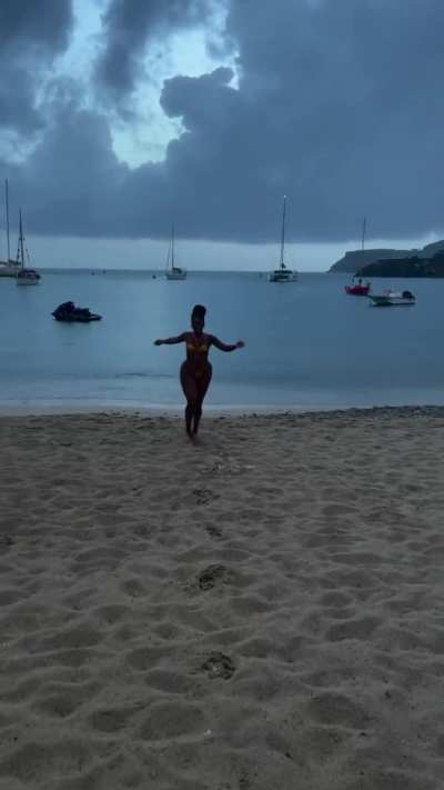 Evening dip @cath<wbr>iimed<wbr>ialun<wbr>aa