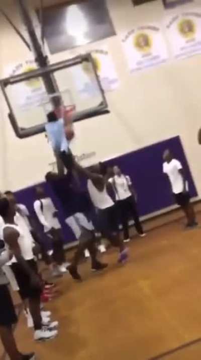 Assisted dunk