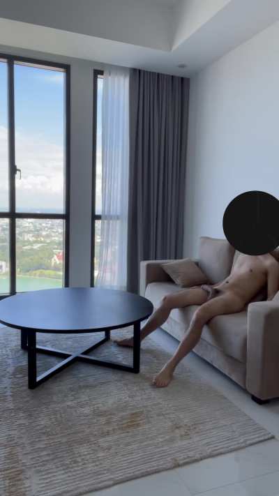 nude weekend