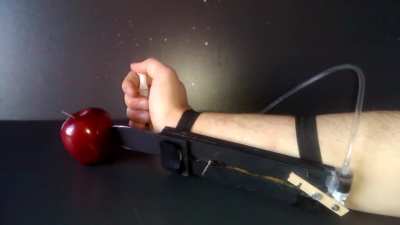 Assassin's creed hidden blade çalışma şekli