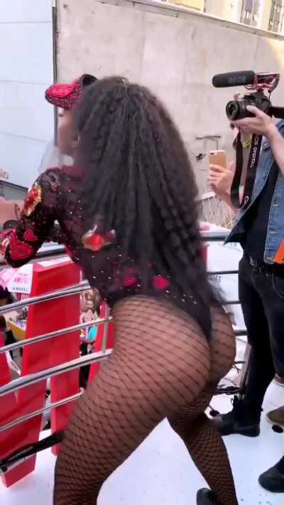 Iza