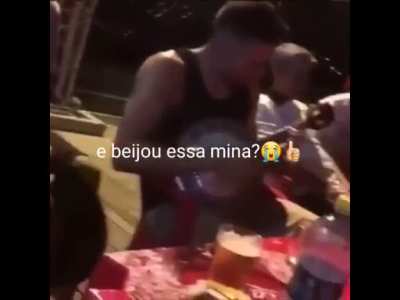 😔