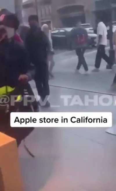 Apple Store with barely any security in California. What's the worst that can happen?