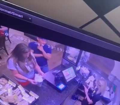 Temple, Texas - Customer finds plastic in her soup. Cashier offers a refund or new soup and then…