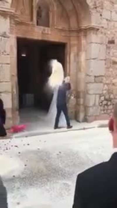 Casamento de um milhão de dólares só em arroz.