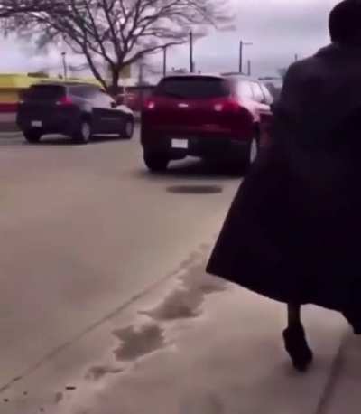 Auntie walk in this bitch too clean
