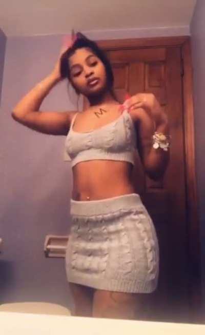 Heyy babe🥰<wbr>💕for more, add me on snap @ sophiaave20