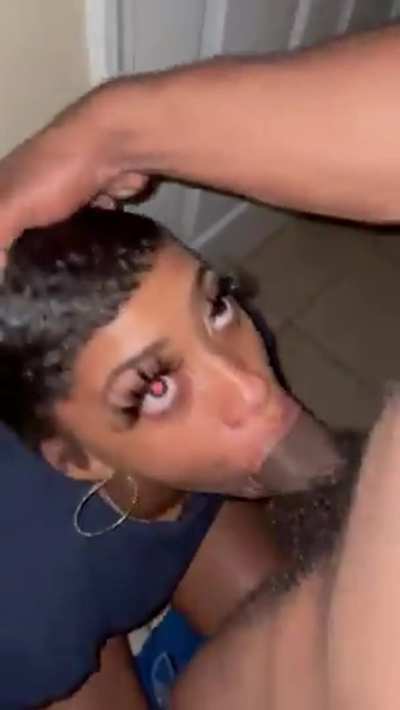 Ebonythroatqueens👸🏿🍆 join in comments for more. Cum, watch, and adore my kings ☺️💦