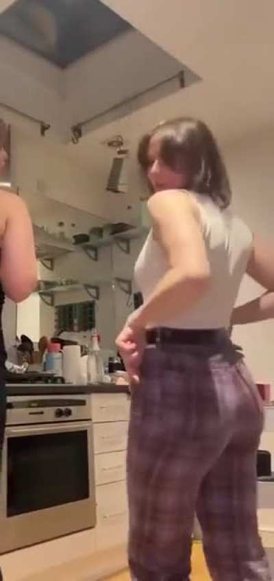 Thomasin Mckenzie