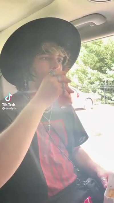 *sips tea*