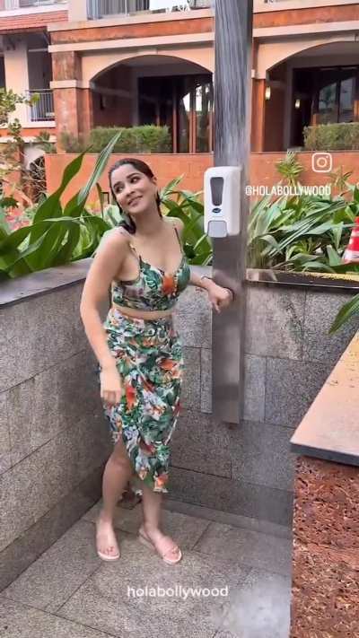 Nyra banerjee