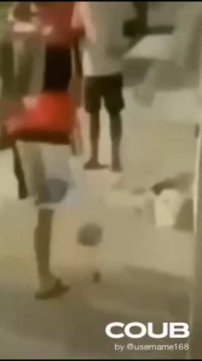 Саечку за испуг.