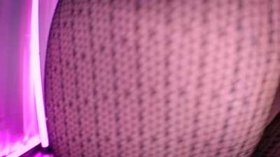 Kitten likes her deep anal play with her 14 inch slinky