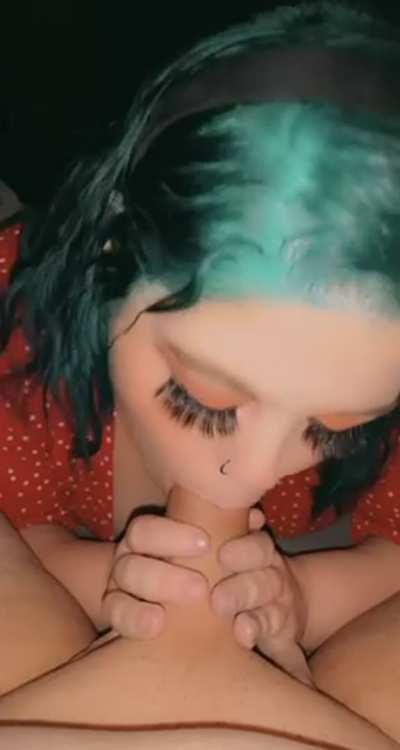 Giving blowjobs makes my pussy so wet