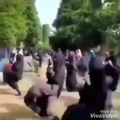 NİNJALAR ANTRENMANDA, ATEİST KESMEYE HAZIRLANIYOLAR
