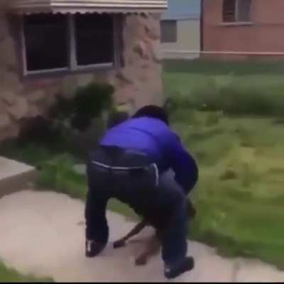 Lean belly Lucki doing special moves on a dog🤦🏾‍♂️
