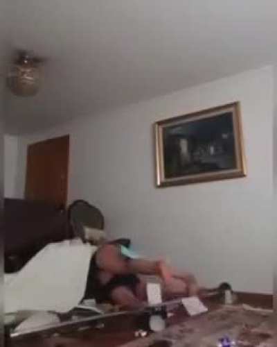 HMC while I pole dance in mom’s house