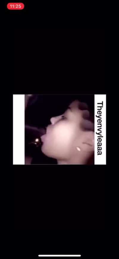 👅