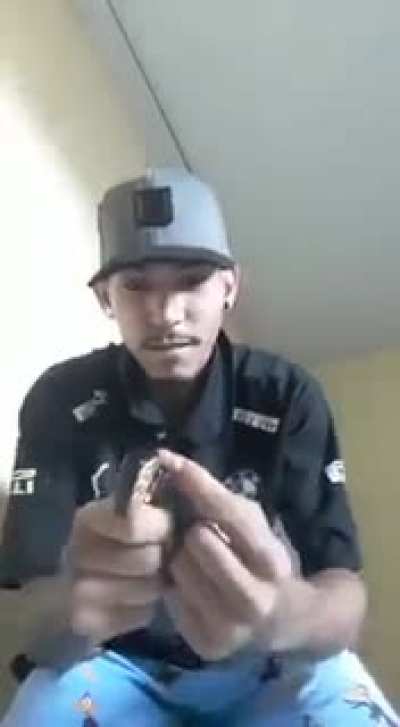 Tokes