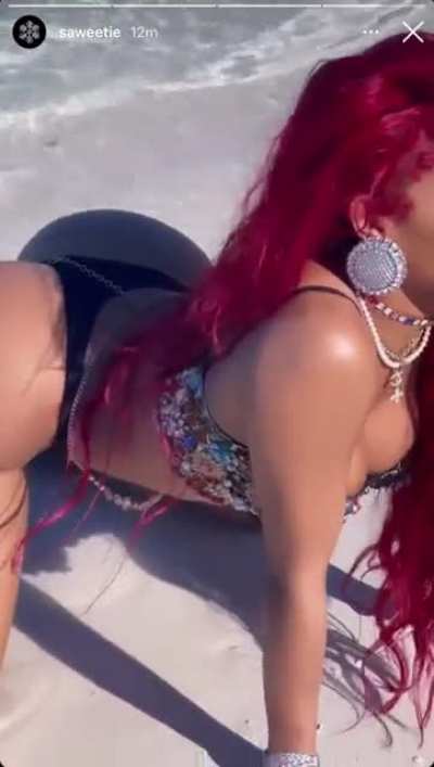 She so sexy🤤😩