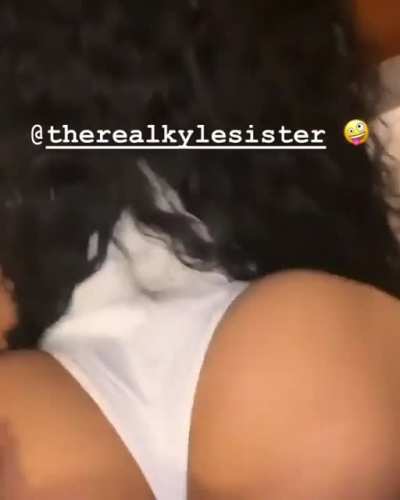 🤪